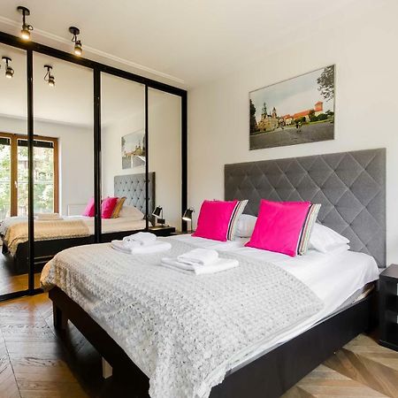 Central Kazimierz Apartment With Balcony Cracovia Esterno foto