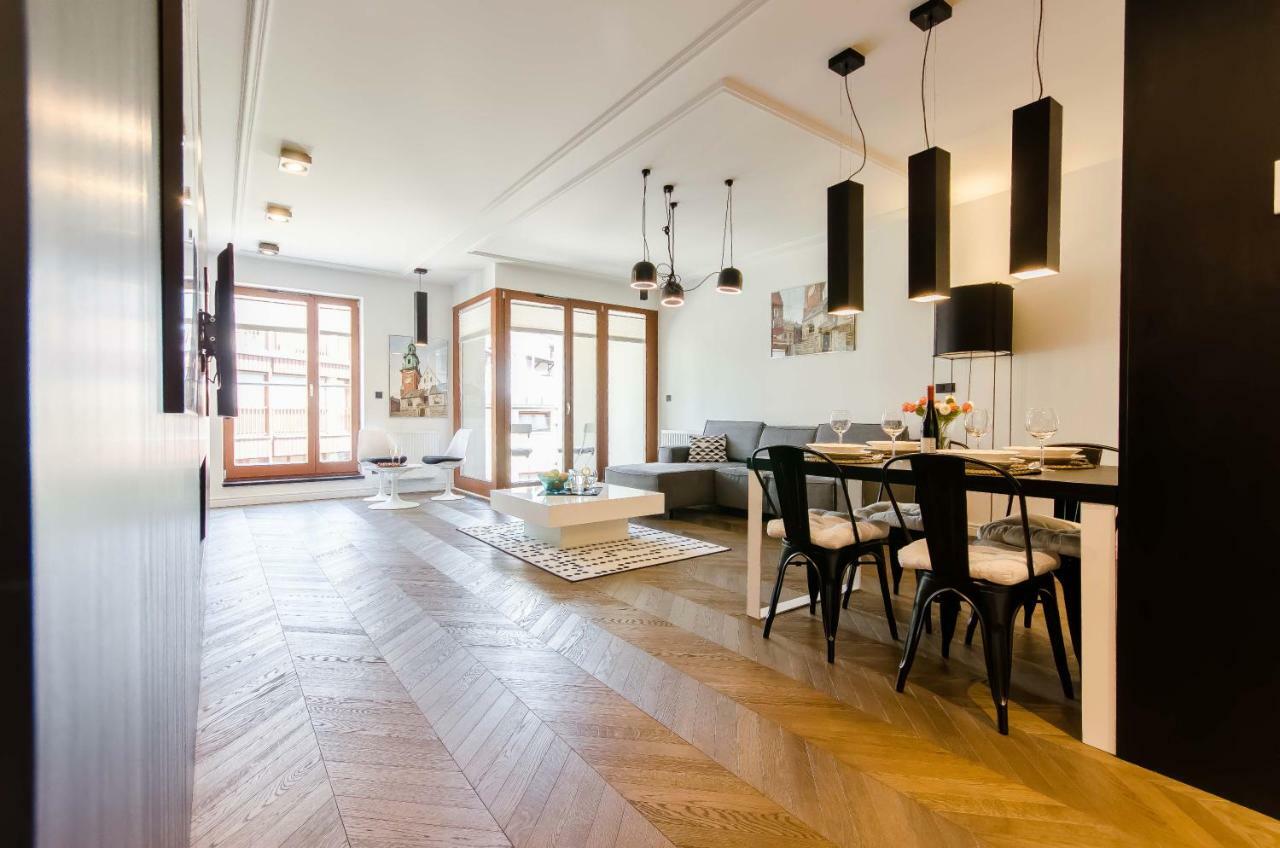 Central Kazimierz Apartment With Balcony Cracovia Esterno foto